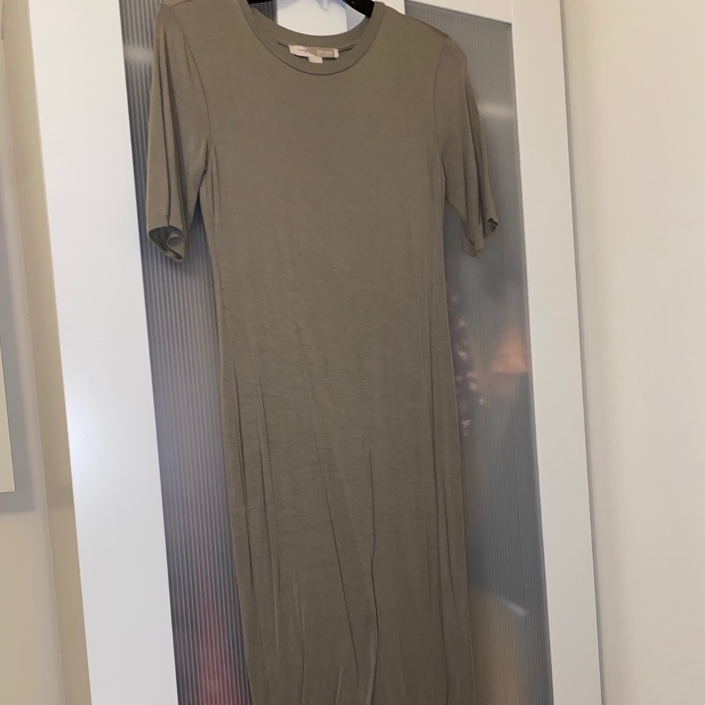 Green maxi dress